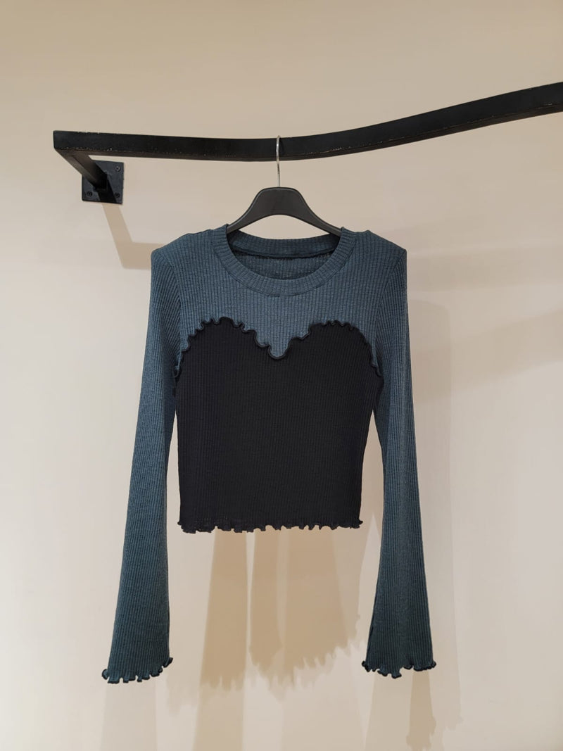 231126 - Knit Top (⌛️ Pre Order ⌛️)