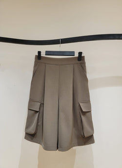 231048 - Two Pockets Pant (10% Off)