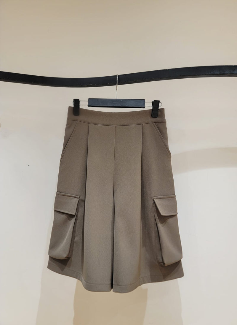 231048 - Two Pockets Pant (10% Off)