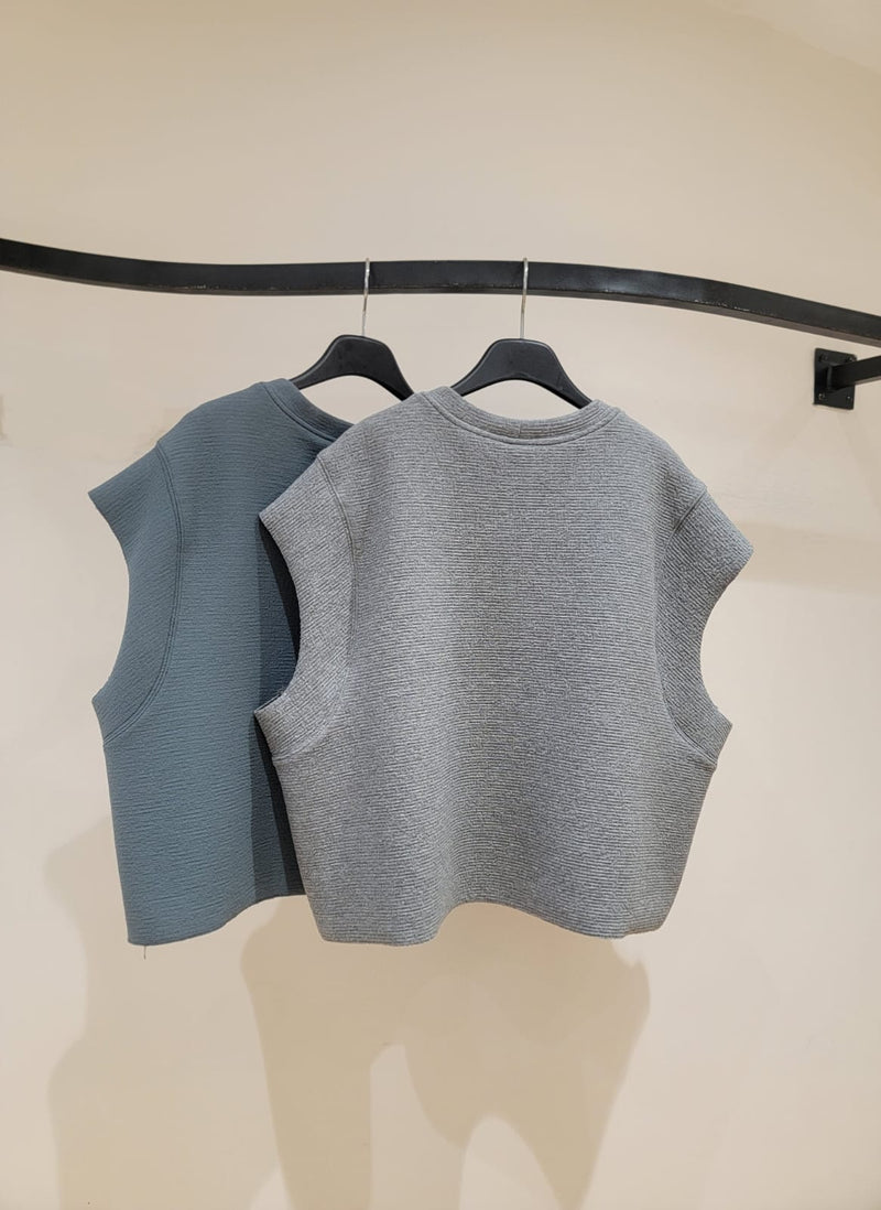 231114 - Vest Top