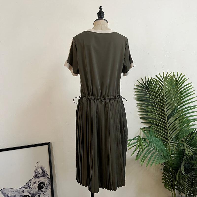 250793 - Pleated Dress