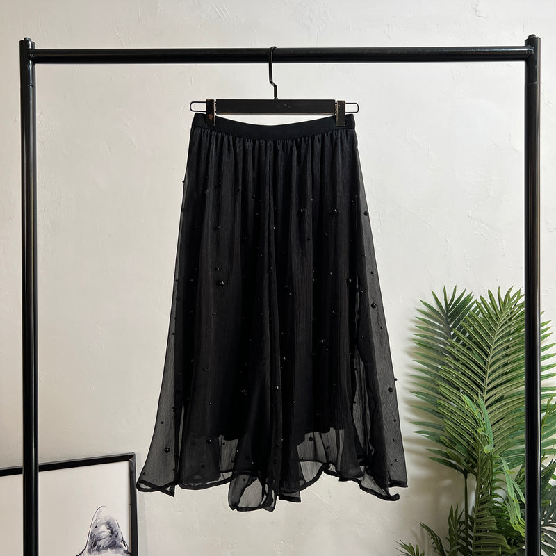240235 - Pearl Skirt (📣 New Item 📣)