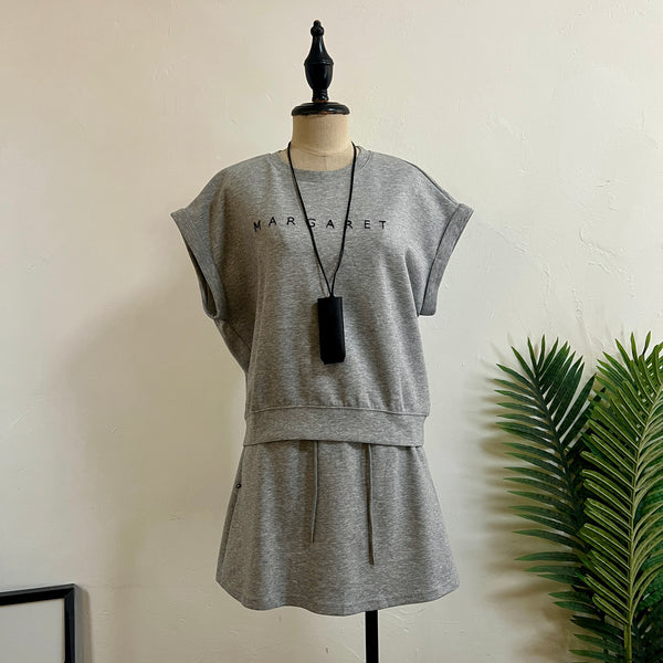 250235 - Top + Skirt