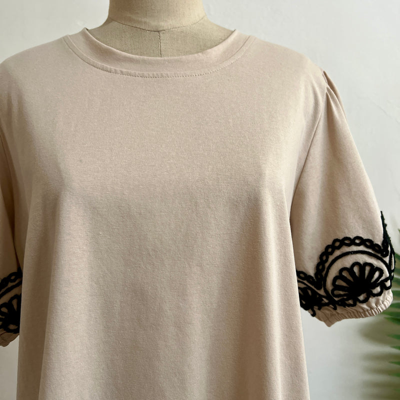 250280 - Round Neck Top