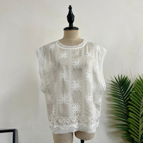 250380 - Embroidered Top