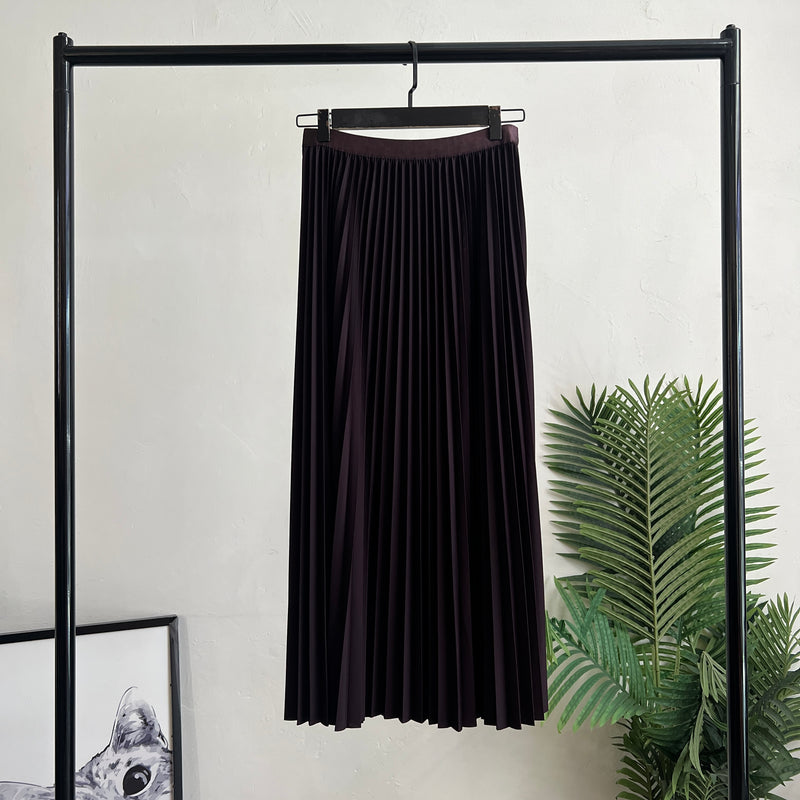 251157 - Pleated Skirt