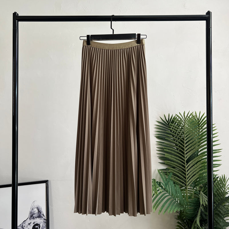 251157 - Pleated Skirt