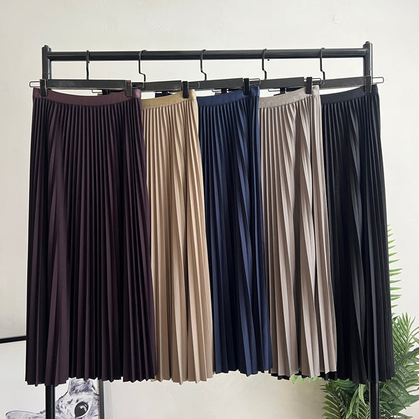 251157 - Pleated Skirt