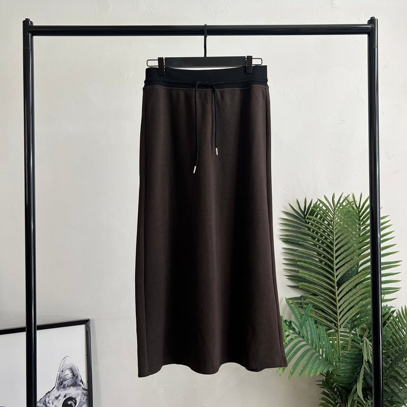251149 - A Line Skirt
