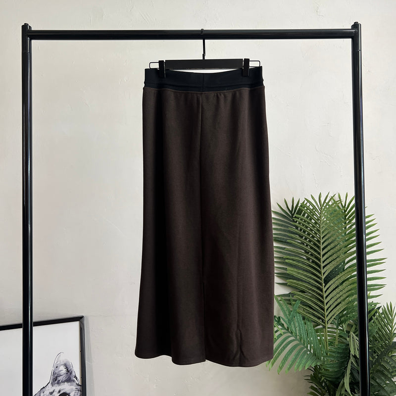 251149 - A Line Skirt