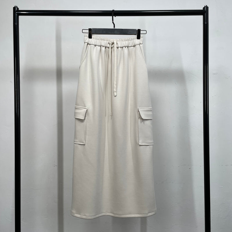 231089 - Two Pockets Skirt (📣 New Item 📣)