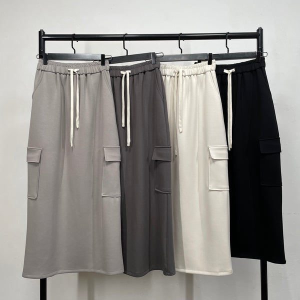 231089 - Two Pockets Skirt (📣 New Item 📣)