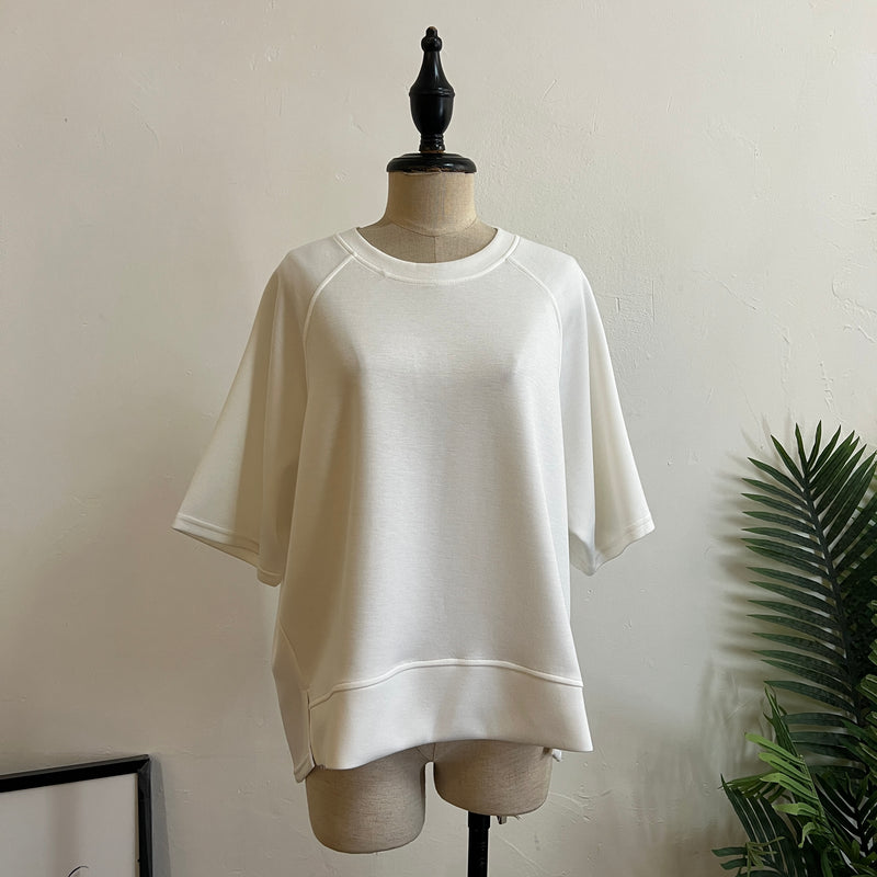 250004 - Round Neck Top