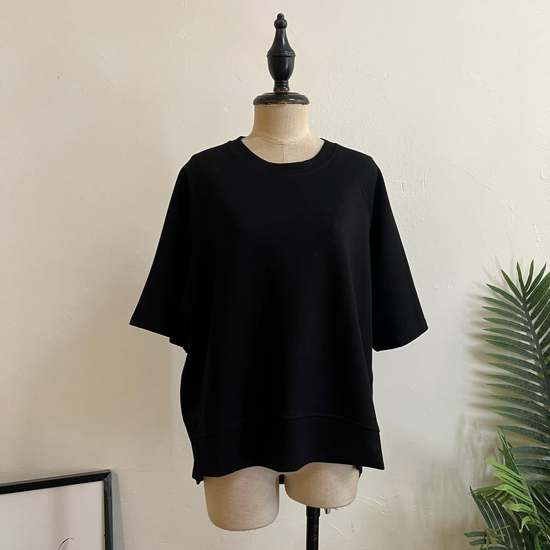 250004 - Round Neck Top