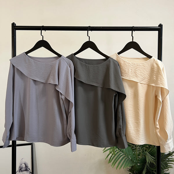 251202 - Ruffle Top