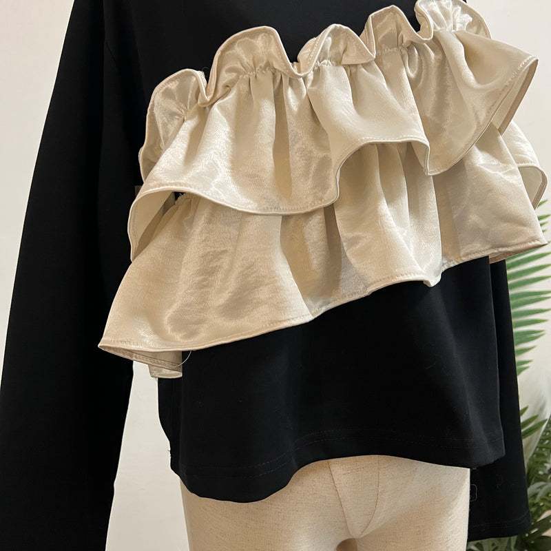 251221 - Ruffle Top