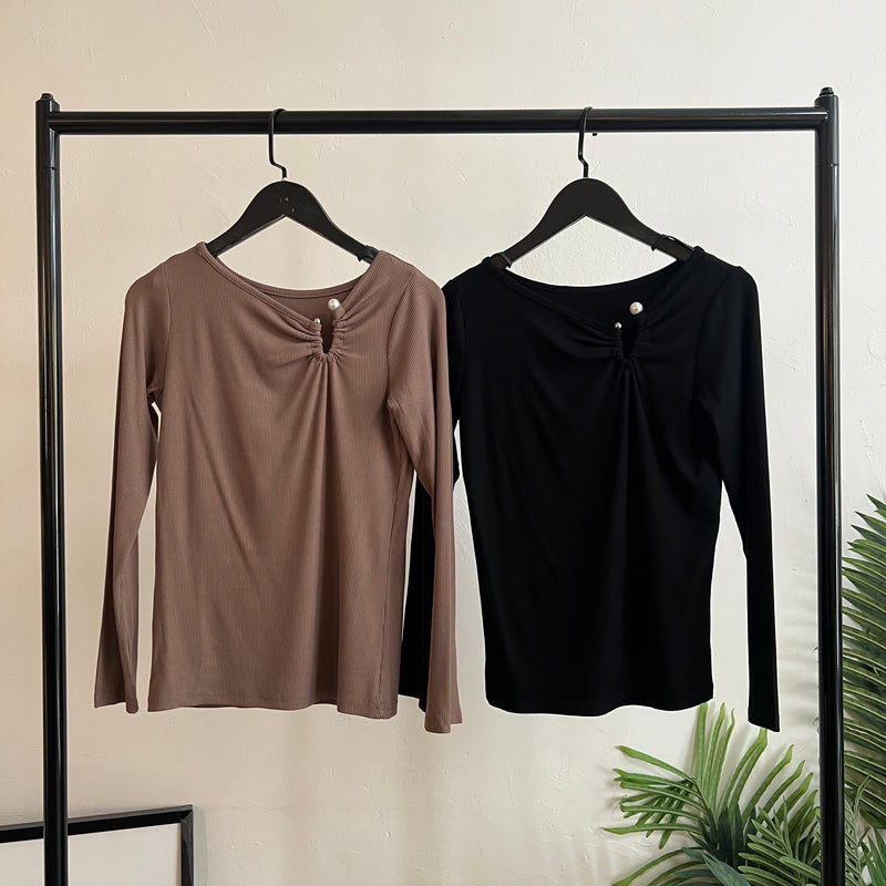 241280 -Peal Clip Top