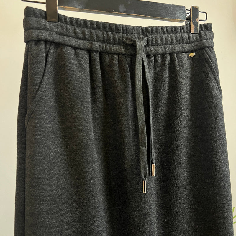 251313 - A Line Skirt