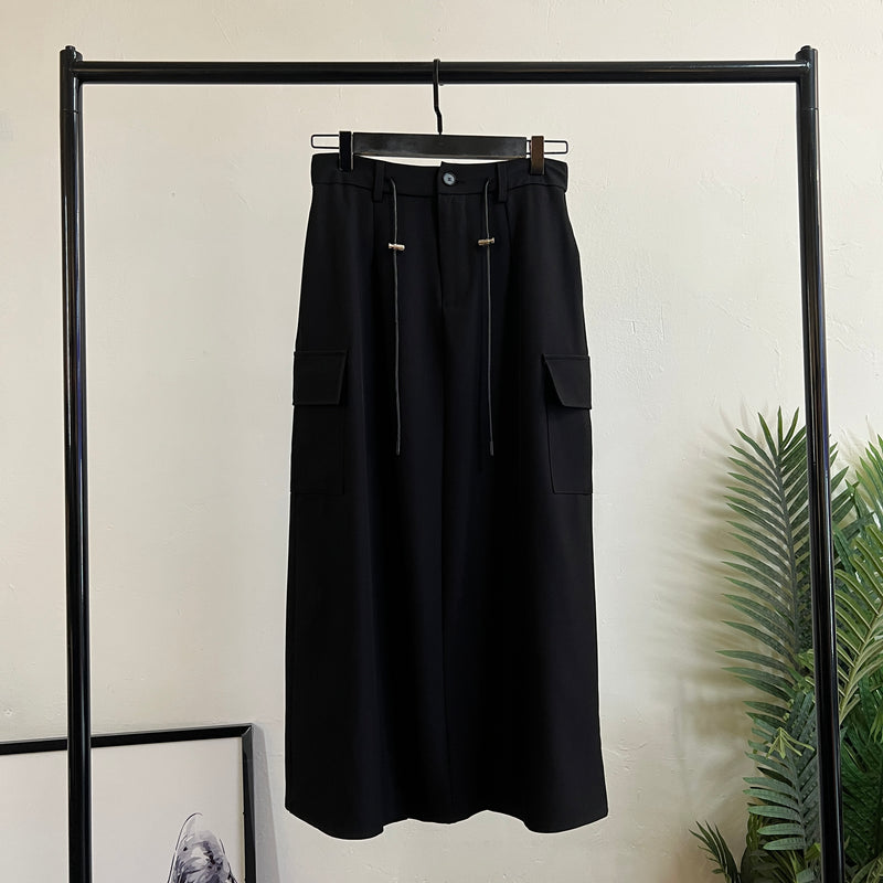 250043 - Pockets Skirt