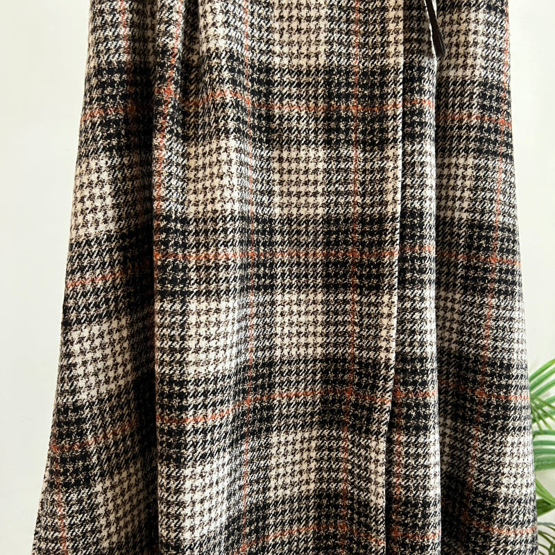 251338 - Checkered Skirt