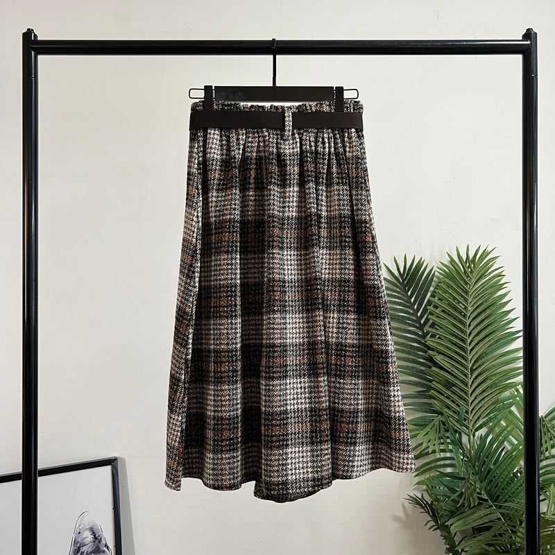 251338 - Checkered Skirt