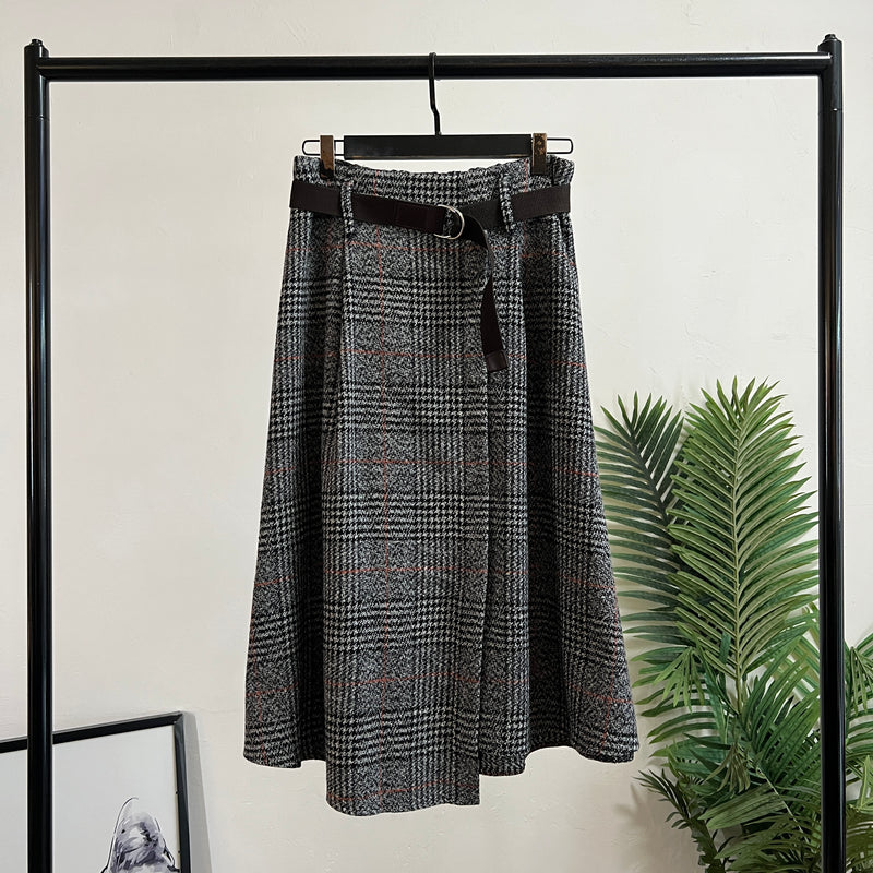 251338 - Checkered Skirt