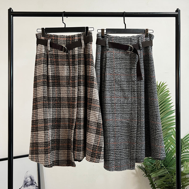 251338 - Checkered Skirt