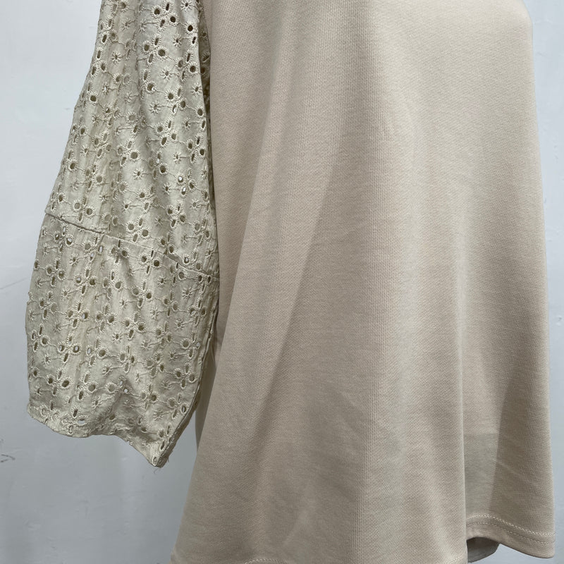 230774 - Lace Sleeve Top