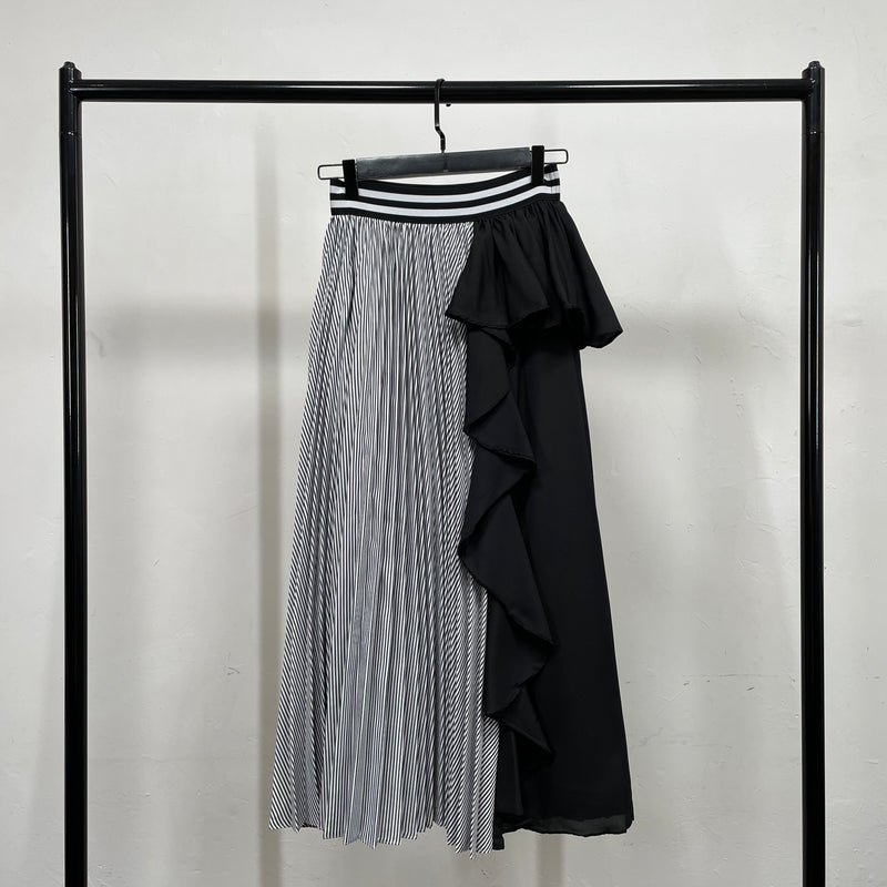 240037 - Pleated Skirt (📣 New Item 📣)
