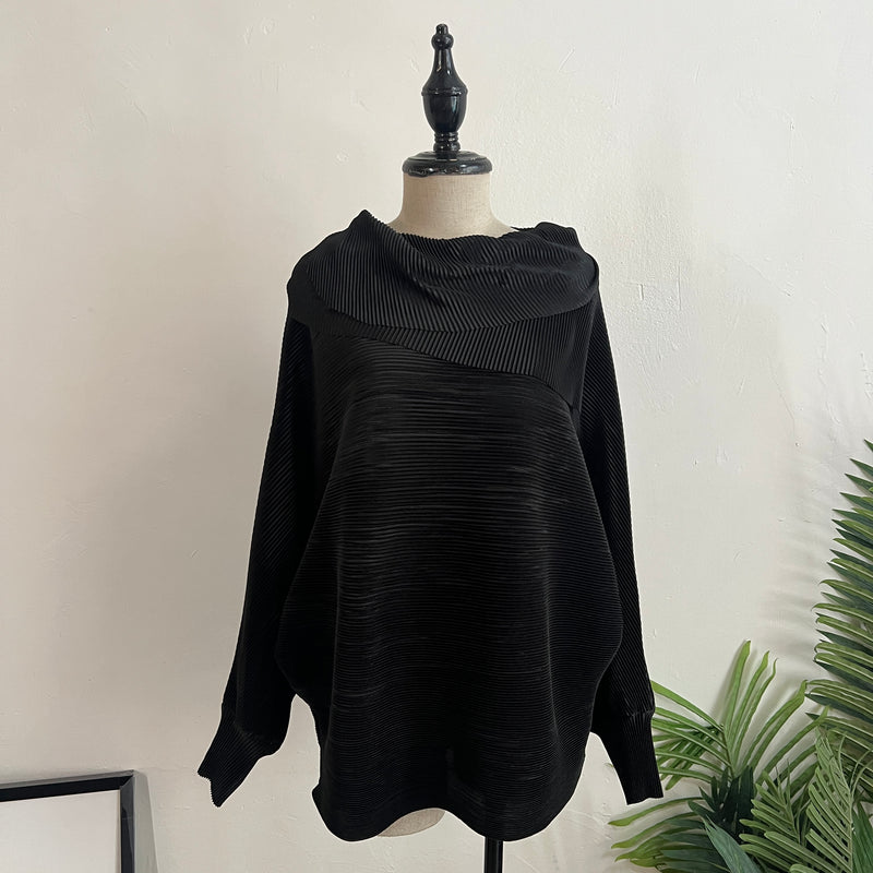 241400 - Pleated Top