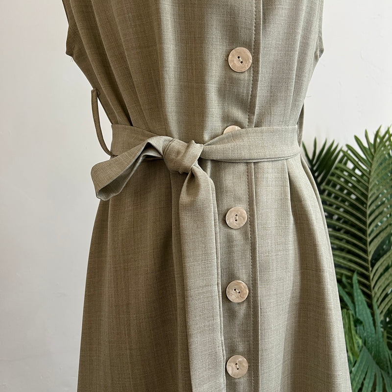 250650 - Slim Cut Dress