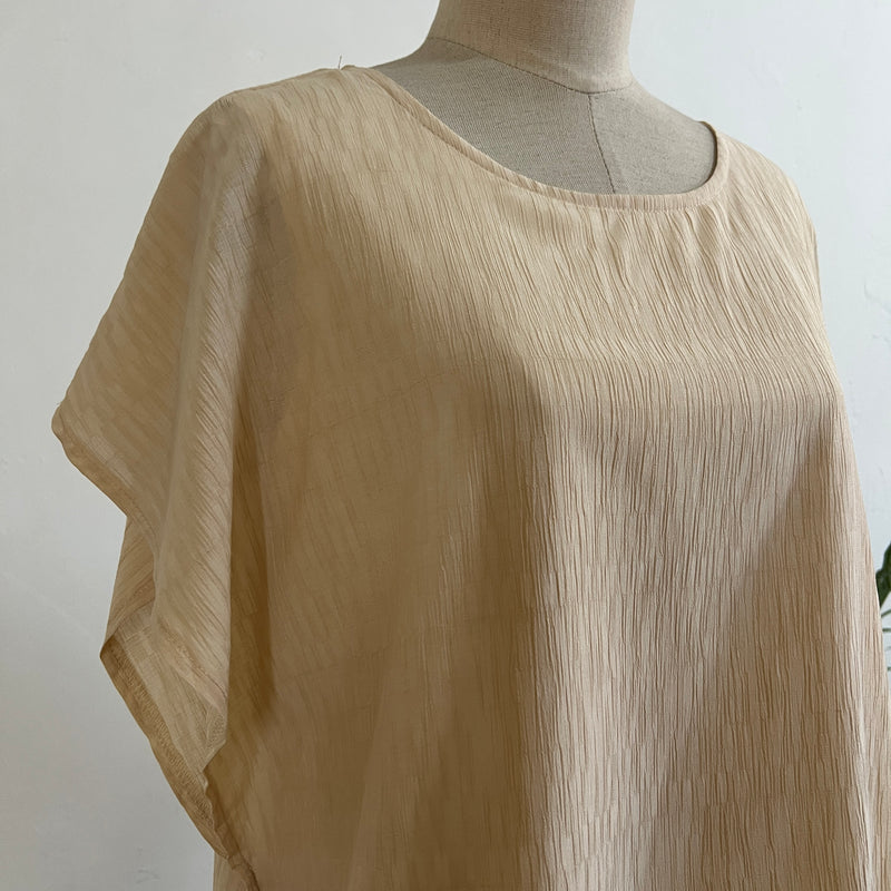 250091 - Round Neck Top