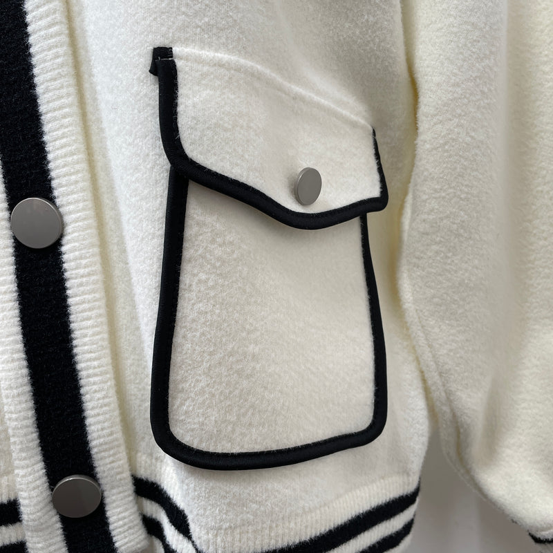 230871 - Line Trim Cardigan (📣 New Item 📣)