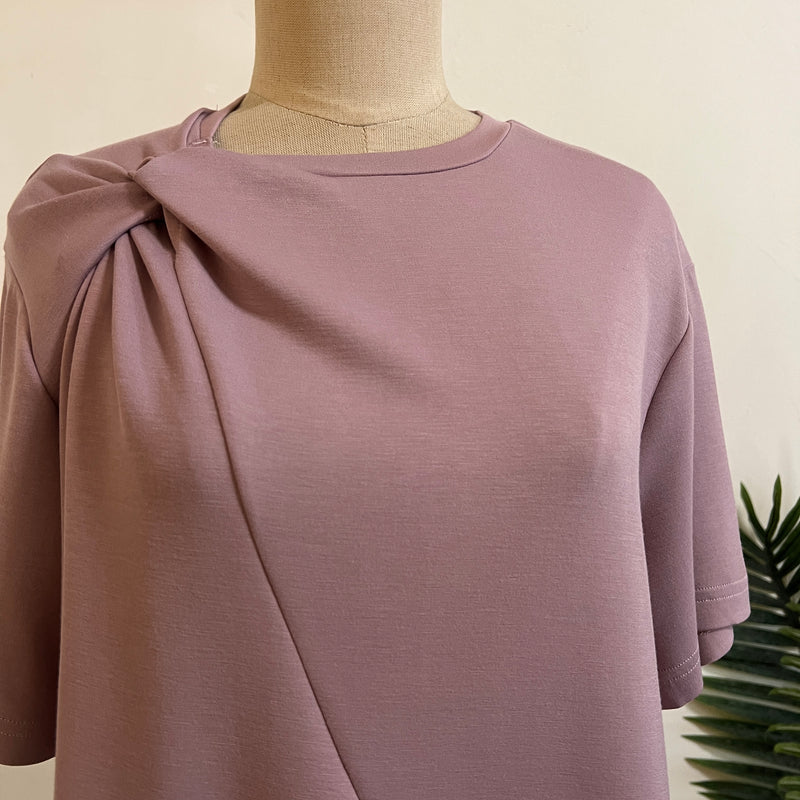 250631 - Twist Neck Top