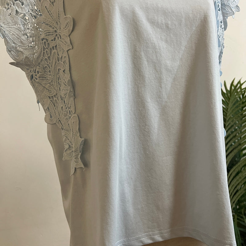 250643 - Lace Top