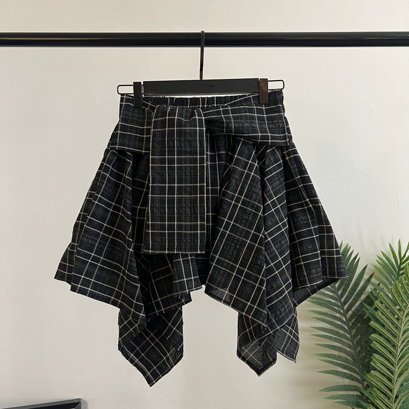 250118 - Short Skirt