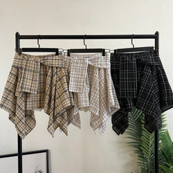 250118 - Short Skirt
