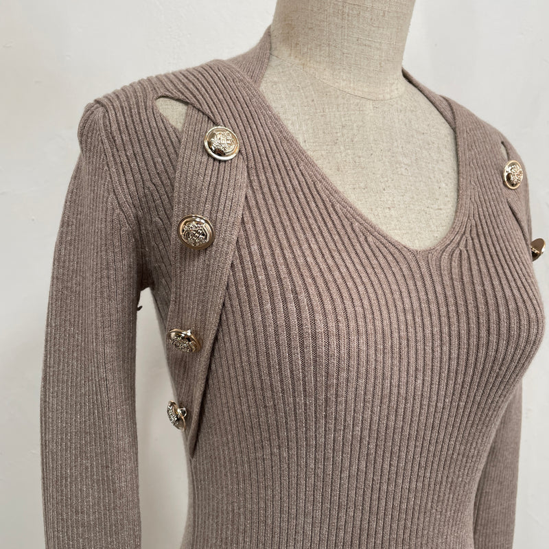230941 - Design Shoulder Knitting Top