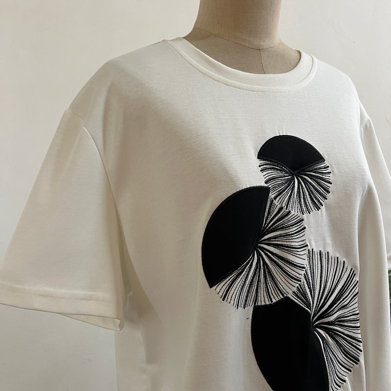 250126 - Embroidered Top (❤️ Hot Item ❤️)