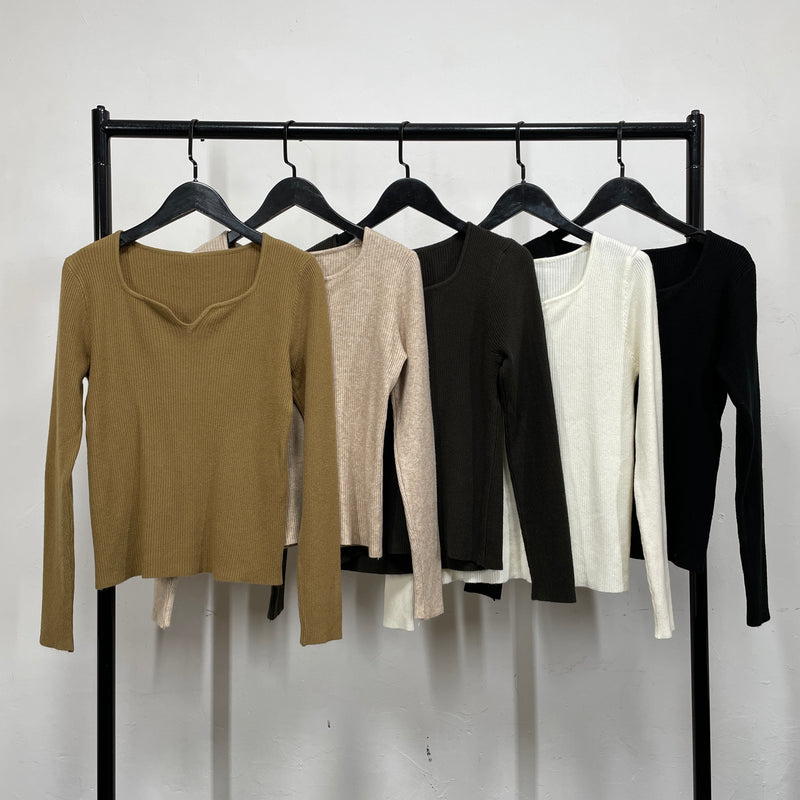 231005 - Knit Top