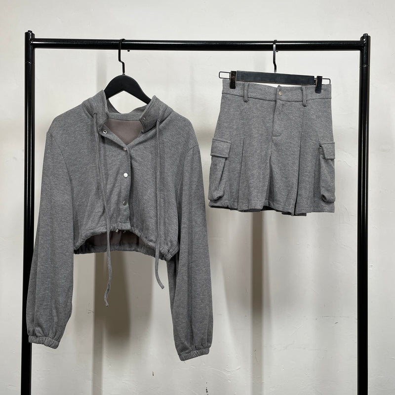 231010 - Top + Skirt Set