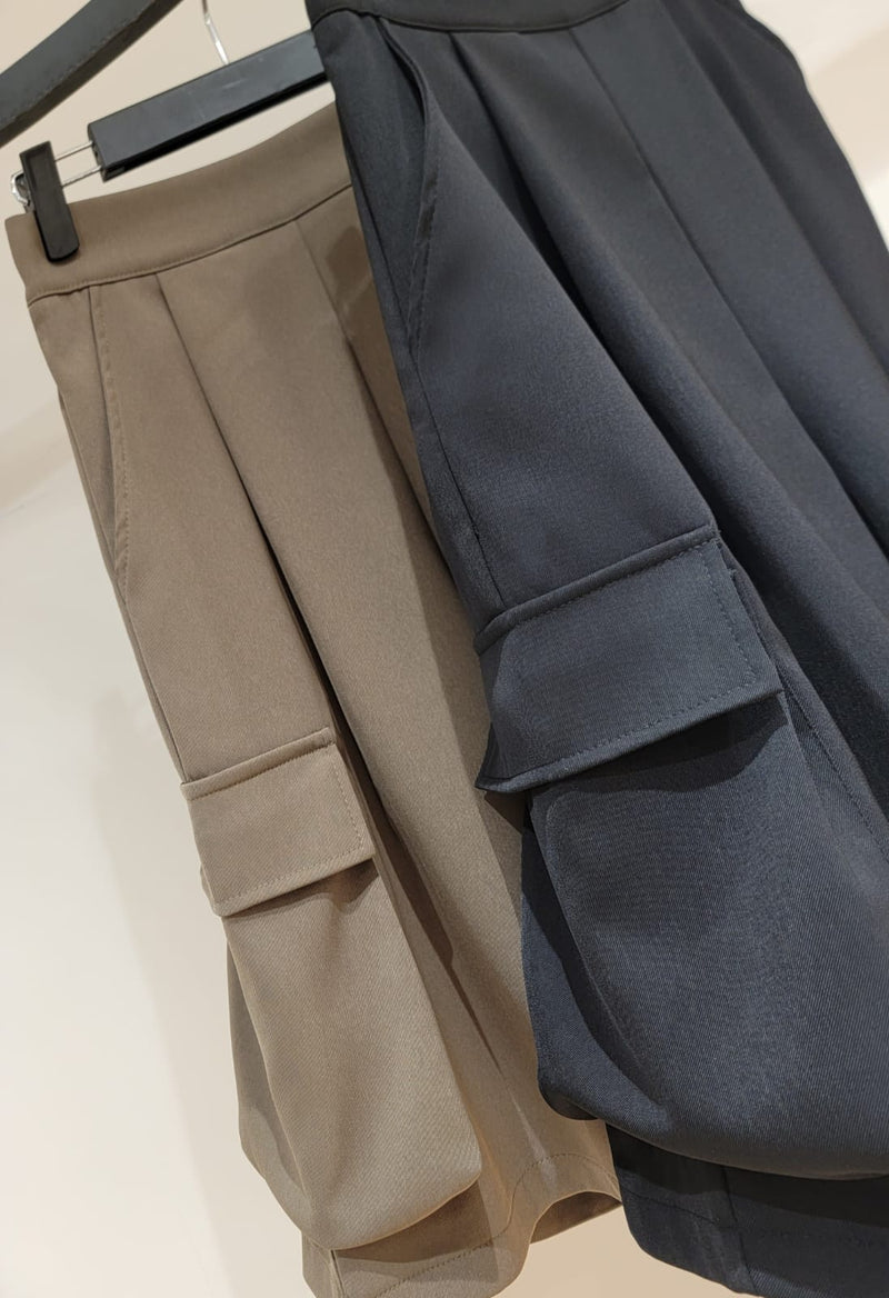 231048 - Two Pockets Pant (10% Off)