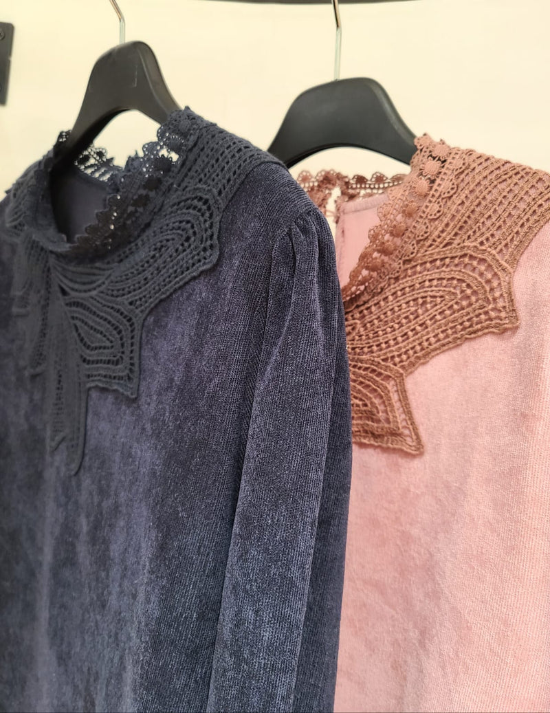 221683 - Lace Neck Top (10% Off)