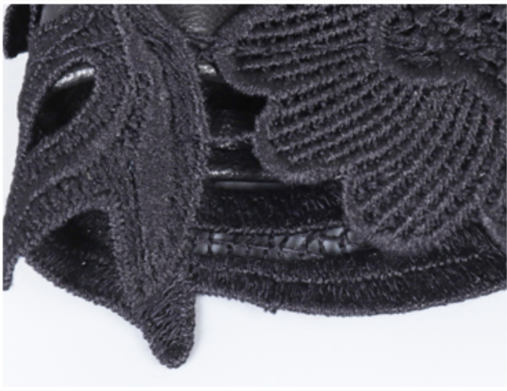 220978 - Lace Belt