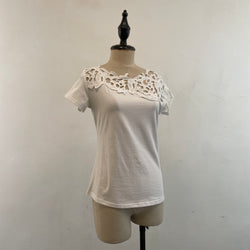 220261 - Hook Flower Top