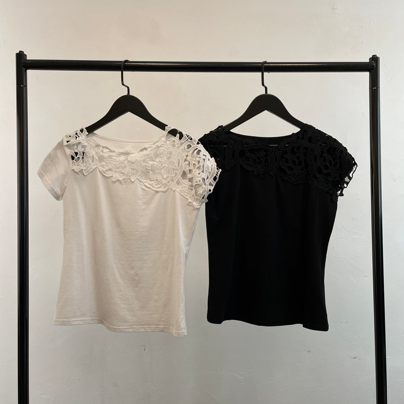 220261 - Hook Flower Top