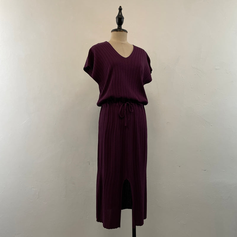 220305 - Split Dress