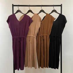 220305 - Split Dress