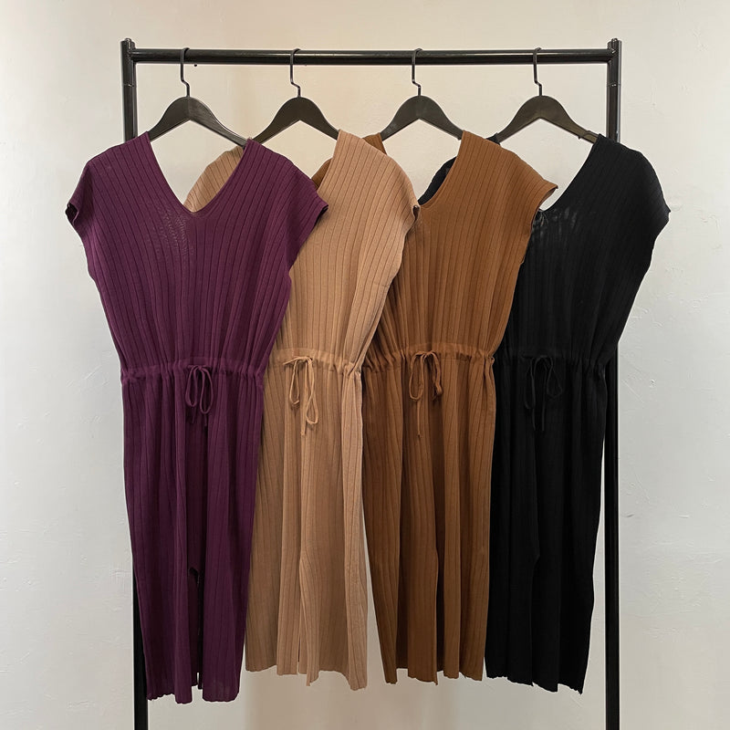 220305 - Split Dress