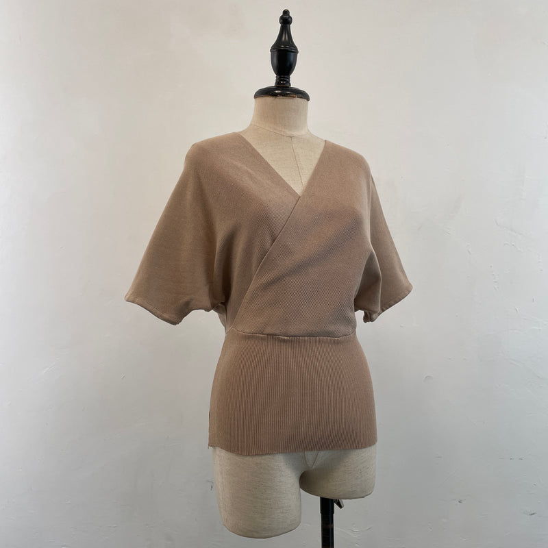 220318 - Knitting Top